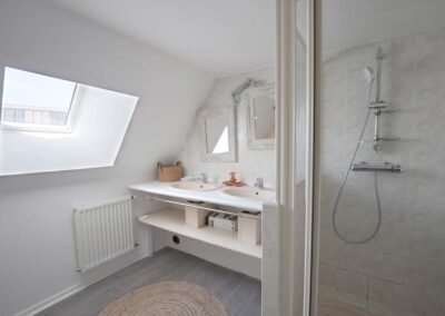 Salle de douche gîte Etel